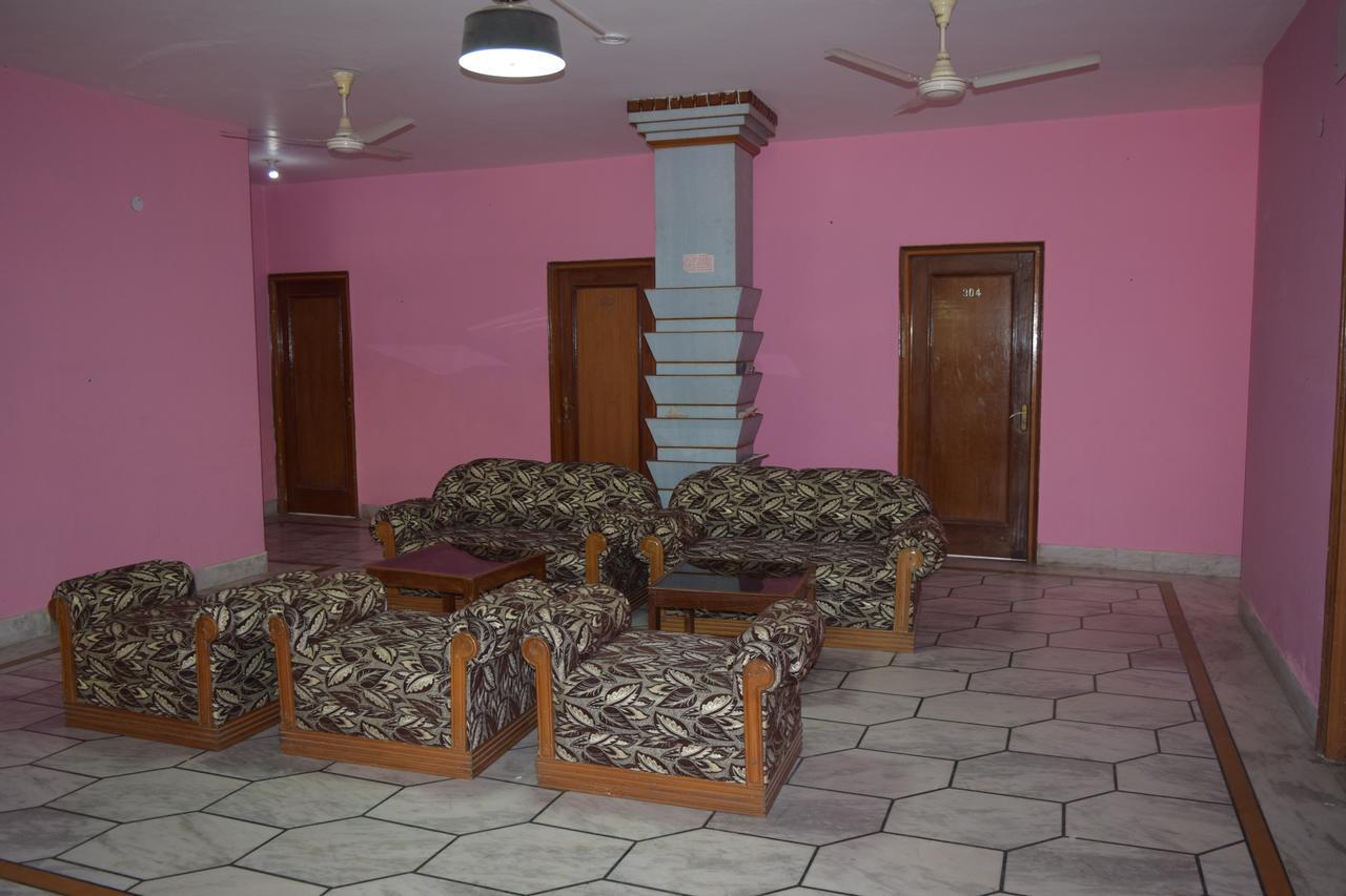 Hotel Raj Palace Rishīkesh Eksteriør bilde