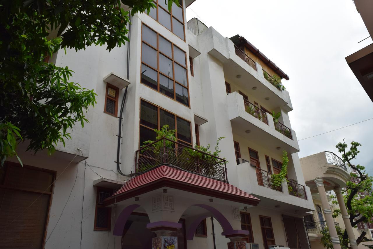 Hotel Raj Palace Rishīkesh Eksteriør bilde